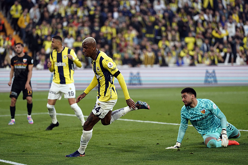 Spor yazarları Fenerbahçe - Bellona Kayserispor maçını yorumladı!