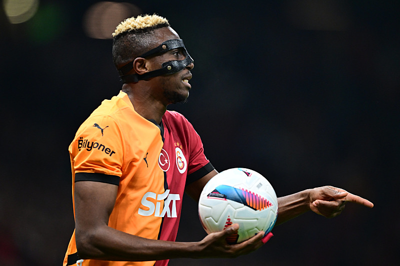 GALATASARAY HABERİ | Osimhen için sürpriz transfer iddiası! Avrupa’dan ayrılabilir