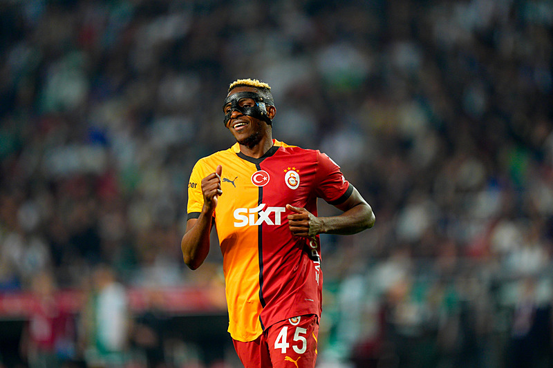 GALATASARAY HABERİ | Osimhen için sürpriz transfer iddiası! Avrupa’dan ayrılabilir