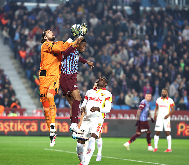 Spor yazarlarından Trabzonspor-Göztepe maçı değerlendirmeleri