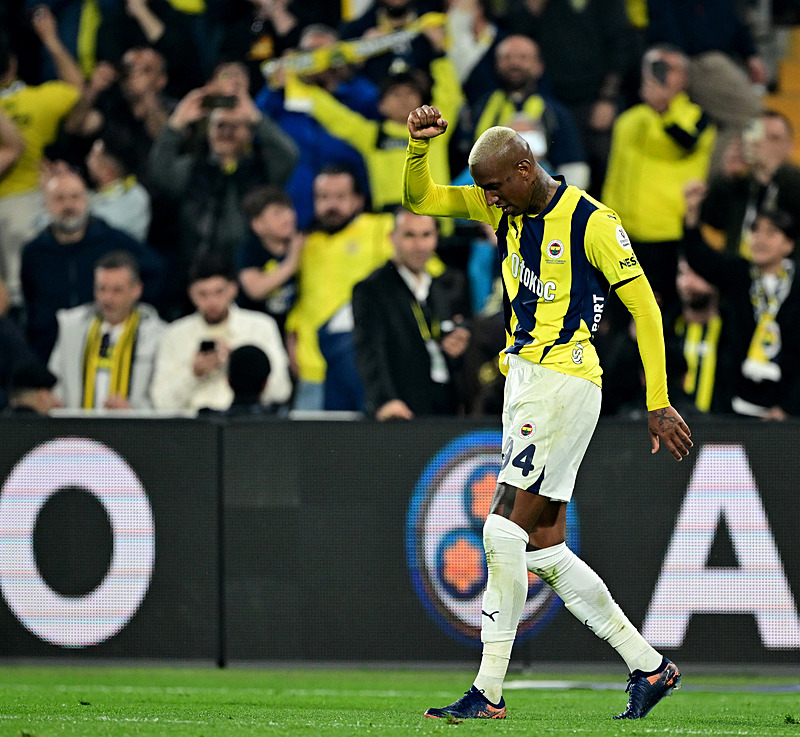 FENERBAHÇE HABERİ | Anderson Talisca Galatasaraylı Osimhen’i geride bıraktı!