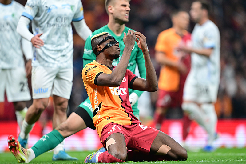 GALATASARAY HABERİ: Transferde Osimhen krizi! Mohamed Salah...