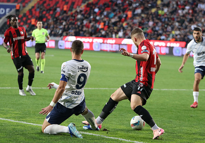 Spor yazarları Gaziantep FK - Fenerbahçe maçını yorumladı!