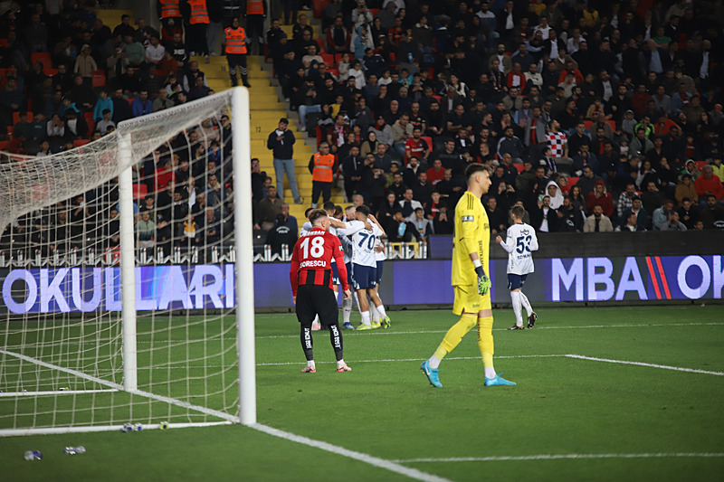 Spor yazarları Gaziantep FK - Fenerbahçe maçını yorumladı!
