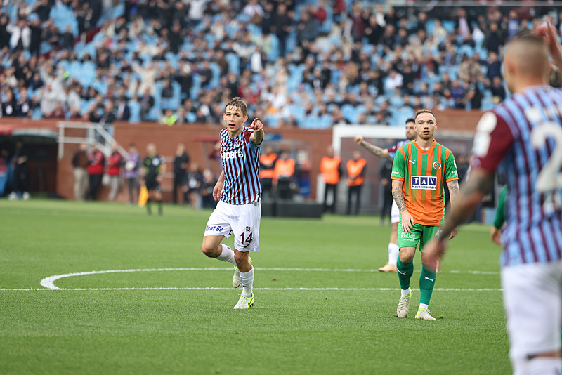 Spor yazarları Trabzonspor-Corendon Alanyaspor maçını değerlendirdi