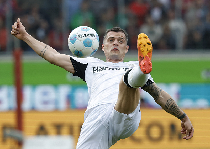 TRANSFER HABERİ | Fenerbahçe’den Galatasaray’a Granit Xhaka çalımı! Bir adım öndeler