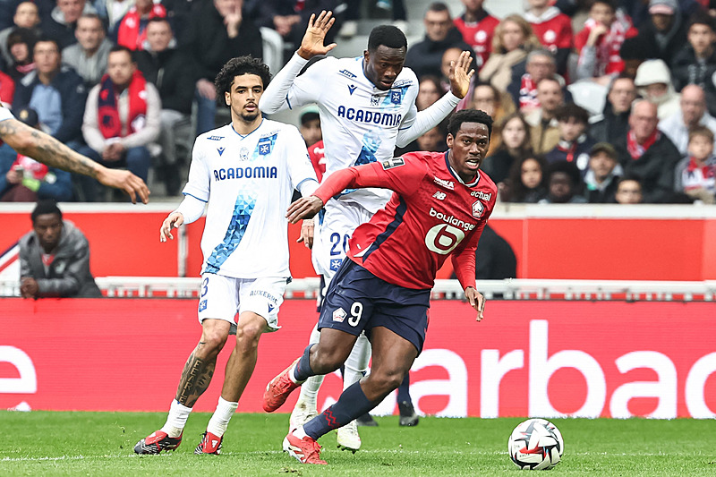 Galatasaray transferde frene bastı! İşte Jonathan David’in talep ettiği ücret