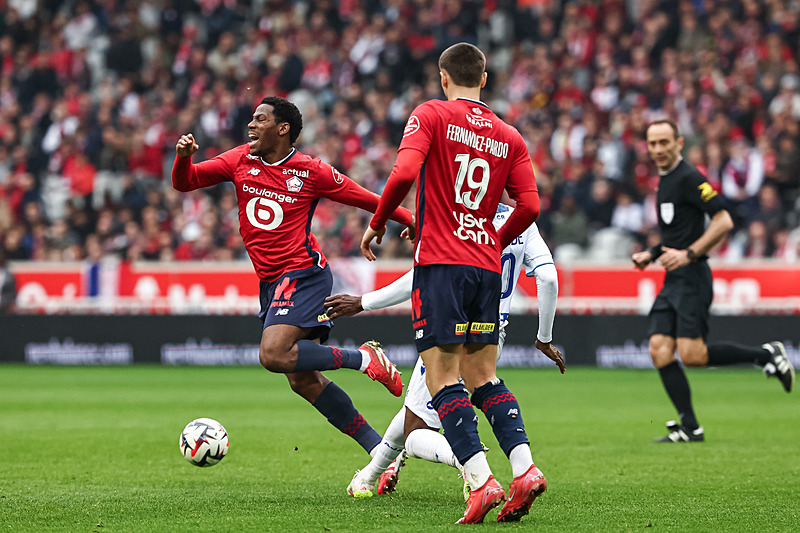 Galatasaray transferde frene bastı! İşte Jonathan David’in talep ettiği ücret