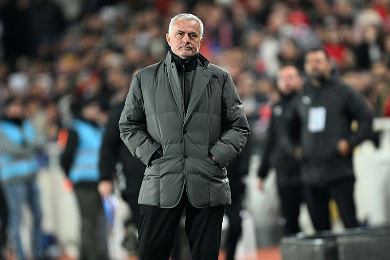 Fenerbahçe’de Jose Mourinho’dan flaş karar! Beşiktaş derbisi...