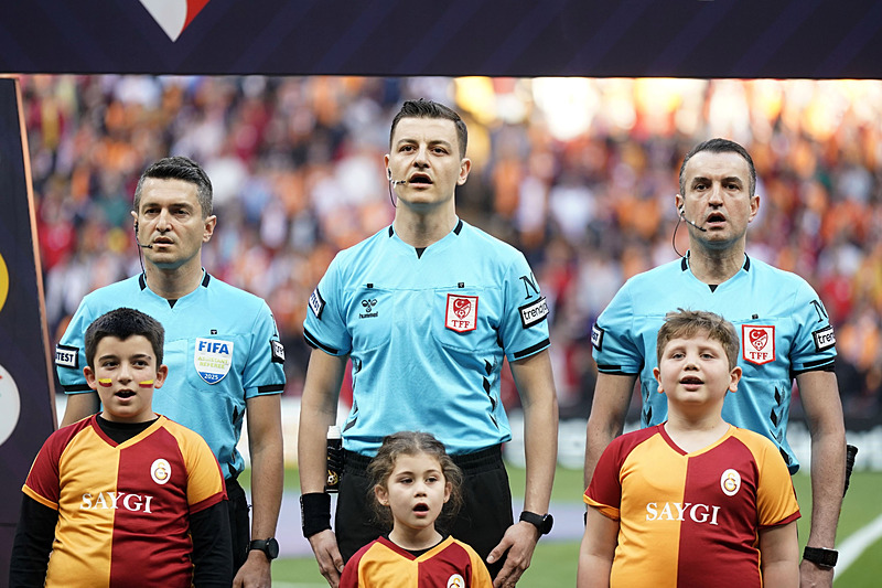 Ahmet Çakar’dan Galatasaray - Net Global Sivasspor maçı sonrası flaş eleştiri!