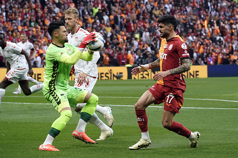Ahmet Çakar’dan Galatasaray - Net Global Sivasspor maçı sonrası flaş eleştiri!