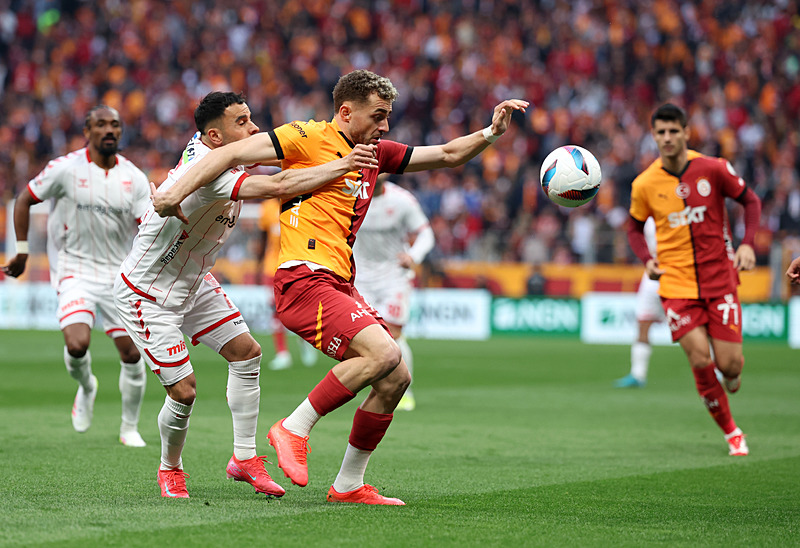 Spor yazarları Galatasaray-Net Global Sivasspor maçını değerlendirdi!