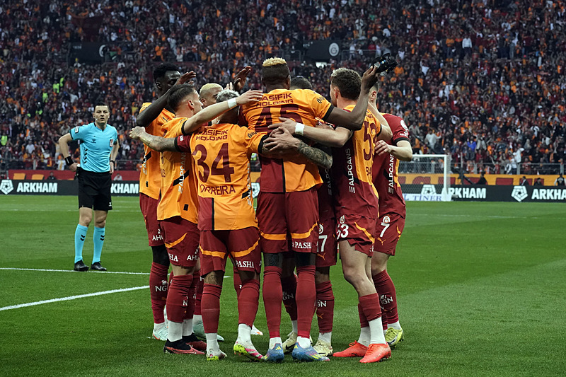 Spor yazarları Galatasaray-Net Global Sivasspor maçını değerlendirdi!