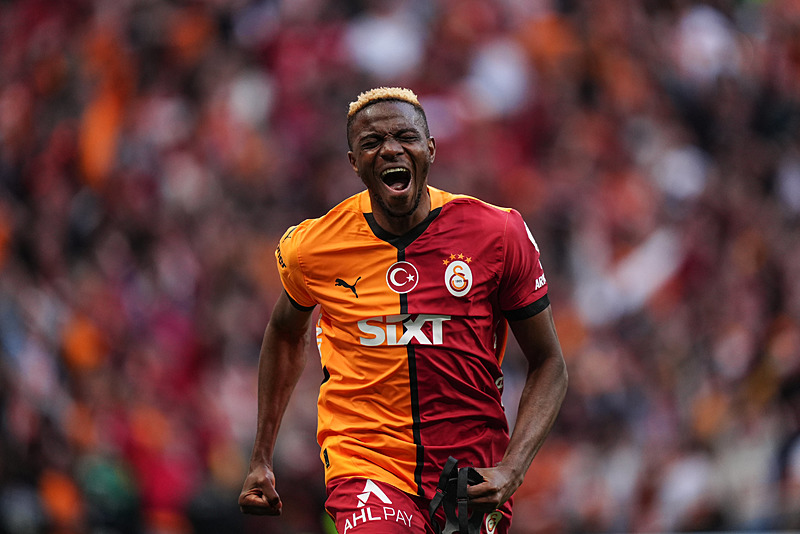 GALATASARAY HABERİ | Osimhen için transfer açıklaması! Oynamak istediği takım...