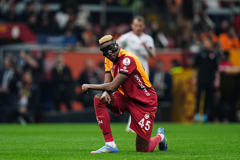 GALATASARAY HABERİ | Osimhen için transfer açıklaması! Oynamak istediği takım...