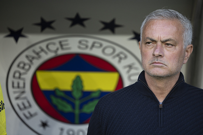 FENERBAHÇE HABERİ - Mourinho’ya çılgın maaş teklifi! Sezon sonu veda mı edecek?