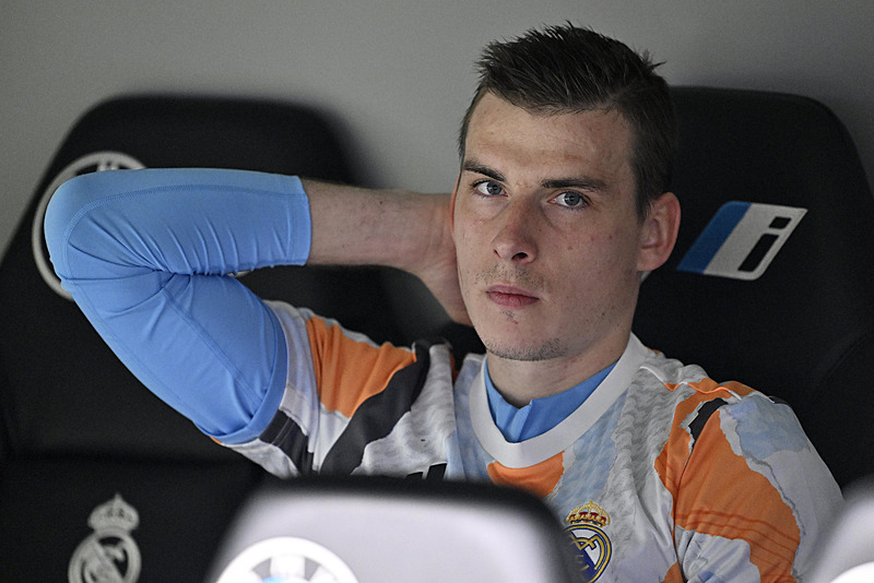 Galatasaray’a transferde kötü haber! Andriy Lunin...