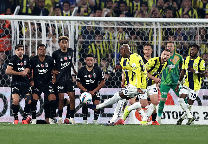 Spor yazarları Fenerbahçe-Beşiktaş maçını değerlendirdi
