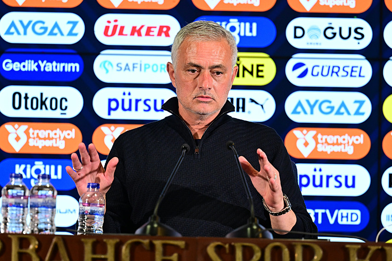 FENERBAHÇE HABERİ | Jose Mourinho ayrılırsa alternatifleri belli!
