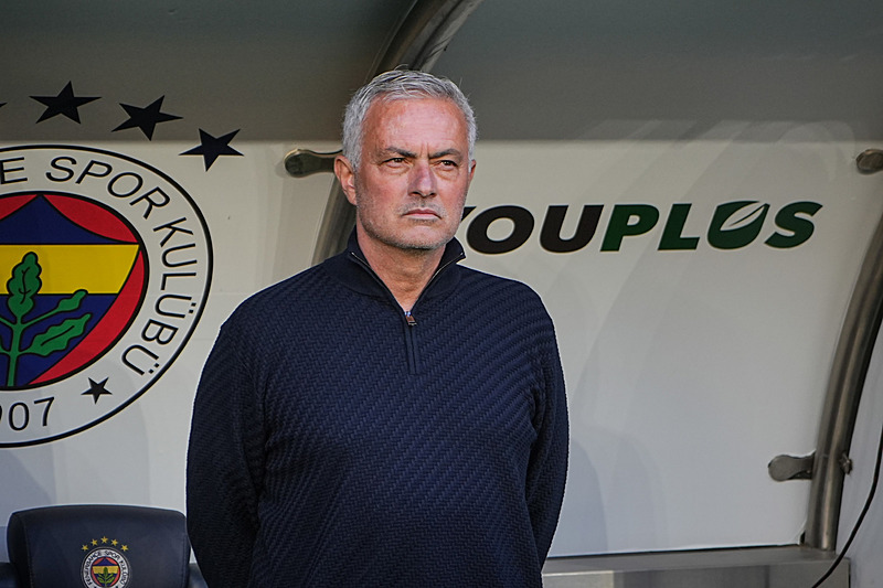 FENERBAHÇE HABERİ | Jose Mourinho ayrılırsa alternatifleri belli!