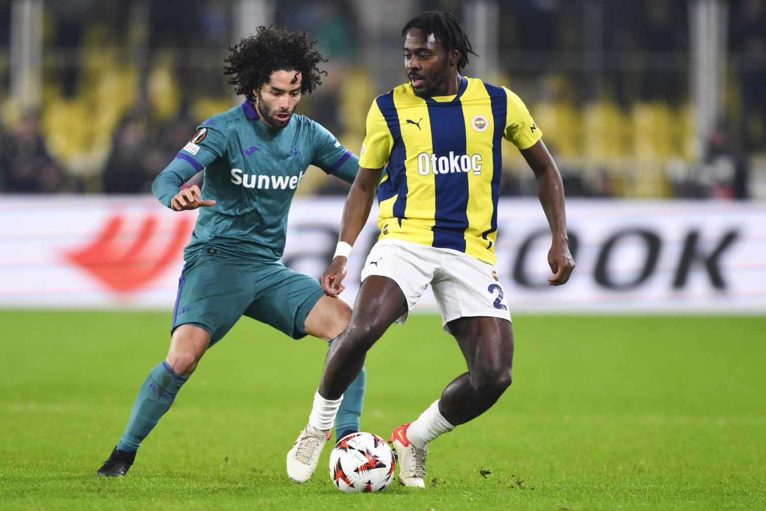 FENERBAHÇE TRANSFER HABERİ - Osayi-Samuel yeni takımına imzayı atıyor! İşte sözleşme süresi ve maaşı