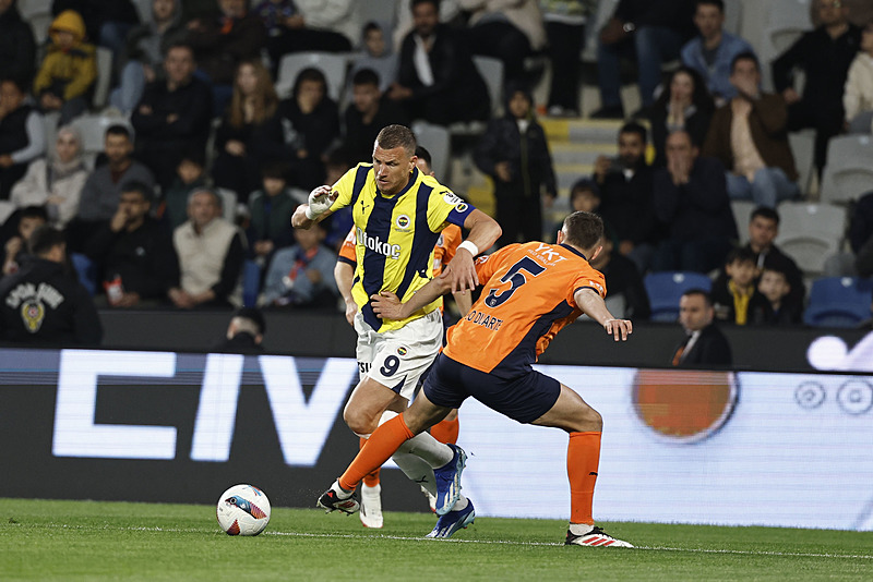 Spor yazarları RAMS Başakşehir-Fenerbahçe maçını değerlendirdi