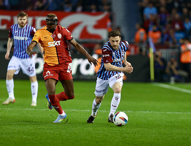 Ahmet Çakar Trabzonspor-Galatasaray maçına damga vuran pozisyonu değerlendirdi!