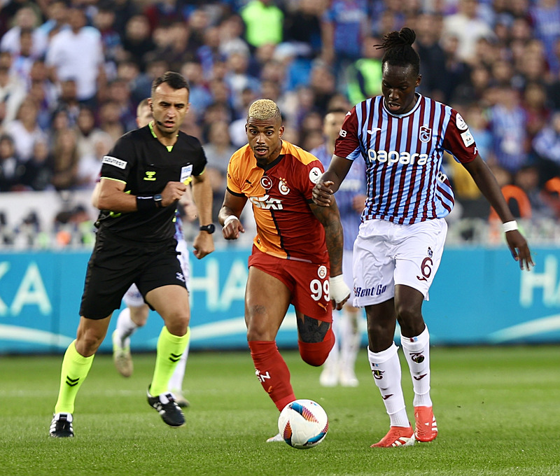 Spor yazarları Trabzonspor-Galatasaray derbisini değerlendirdi