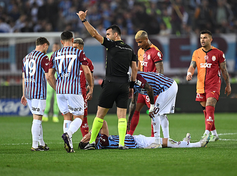 Spor yazarları Trabzonspor-Galatasaray derbisini değerlendirdi