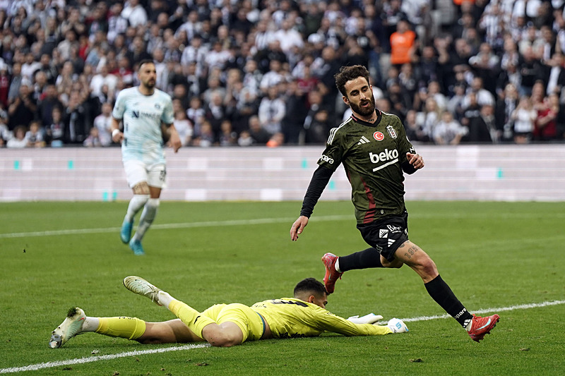 Spor yazarları Beşiktaş - Adana Demirspor maçını yorumladı!