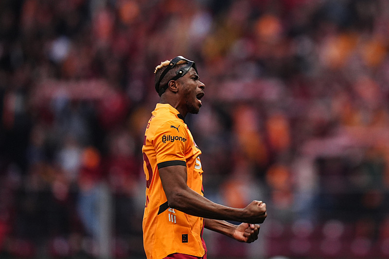 Galatasaray’a Victor Osimhen müjdesi! Yönetim anlaşma sağladı