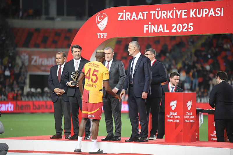GALATASARAY HABERLERİ - Osimhen’den taraftarı mutlu eden hamle!