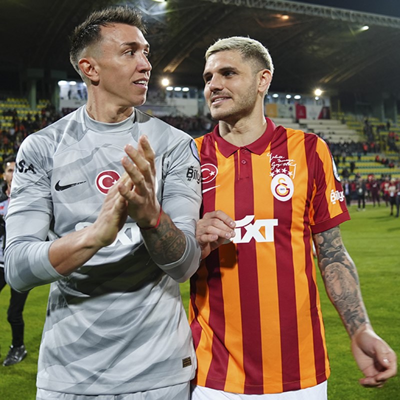 GALATASARAY HABERİ - Icardi’den Muslera’ya çarpıcı mesaj: Bir yıl daha!