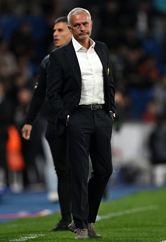 Mourinho Fenerbahçe’den ayrılıyor mu? Flaş iddia gündeme geldi