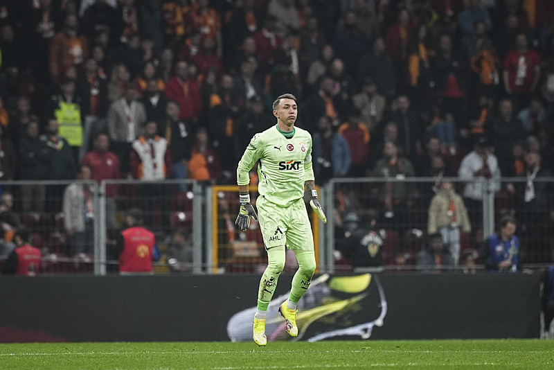 TRANSFER HABERİ: Fernando Muslera Galatasaray’dan ayrılıyor mu?