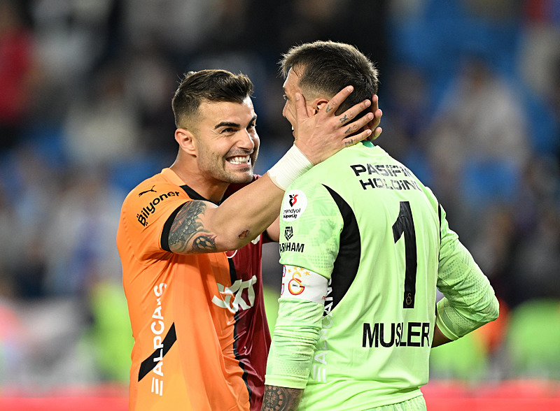 TRANSFER HABERİ: Fernando Muslera Galatasaray’dan ayrılıyor mu?