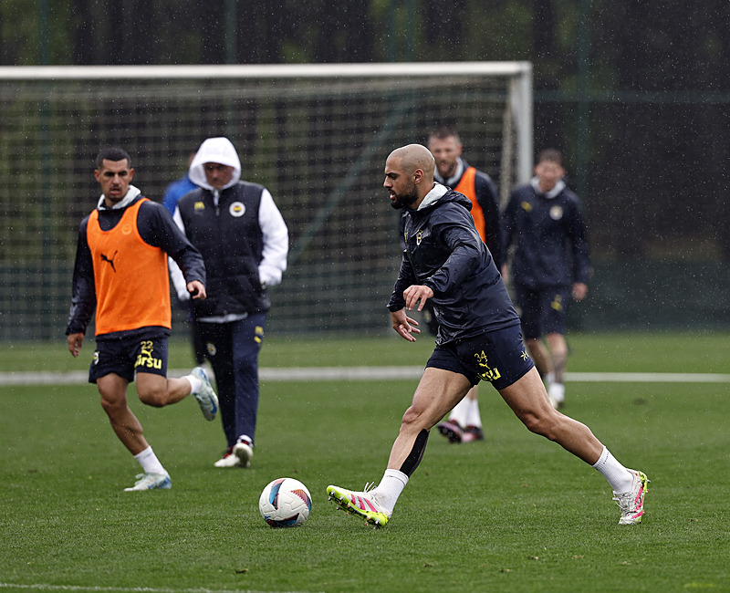 TRANSFER HABERİ: Ve Fenerbahçe’de beklenen son! Yollar resmen ayrılıyor