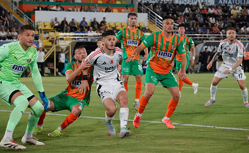 Spor yazarları Corendon Alanyaspor - Beşiktaş maçını yorumladı!