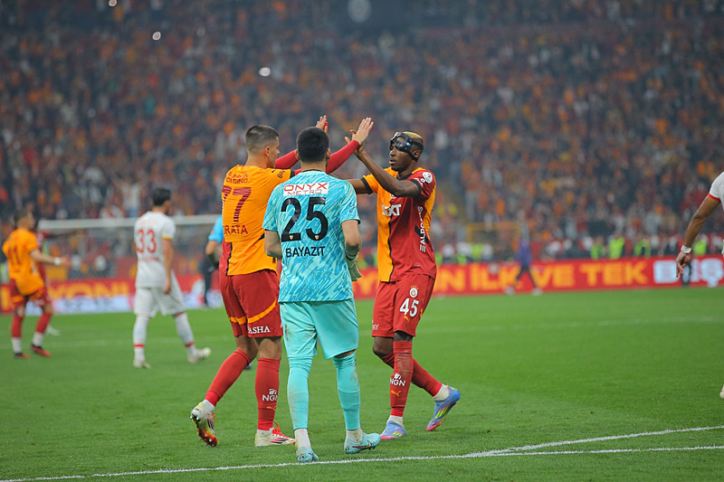 Spor yazarları Galatasaray - Bellona Kayserispor maçını yorumladı!