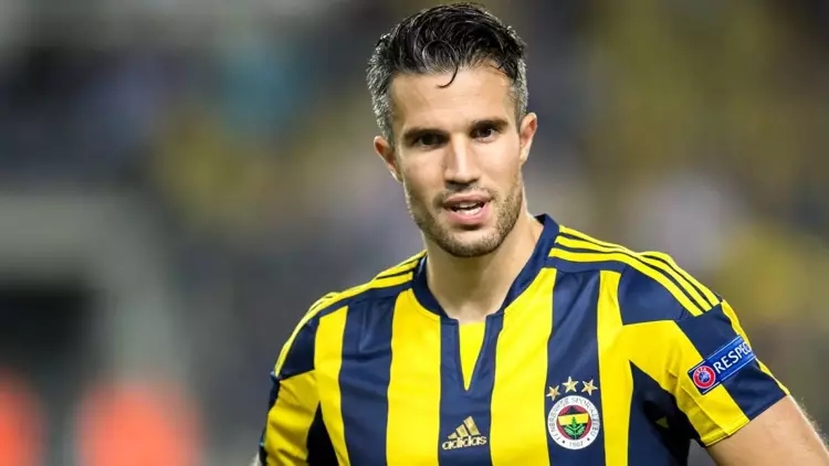 Robin van Persie Fenerbahçe’nin yıldızına kancayı taktı!