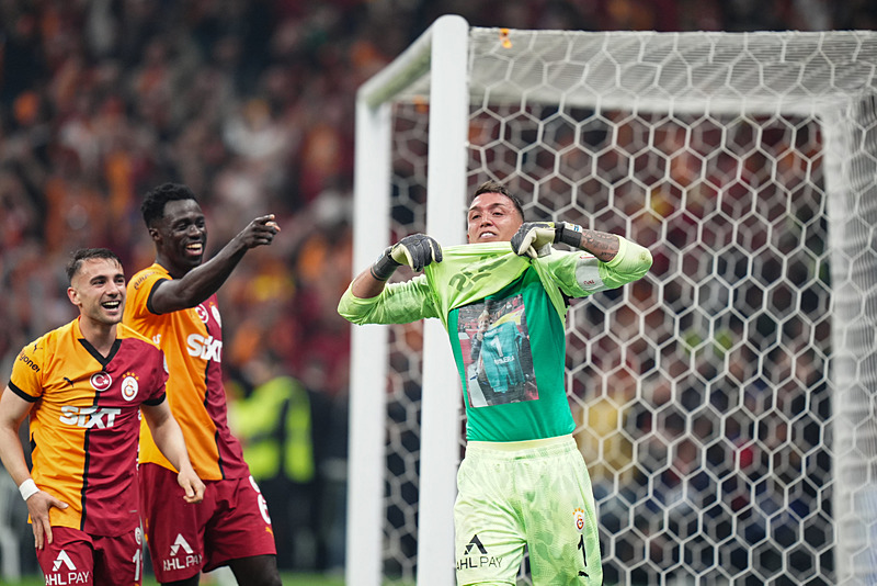 Galatasaray kaleci transferinde hedefi belirledi! 1.92’lik dev eldiven radarda