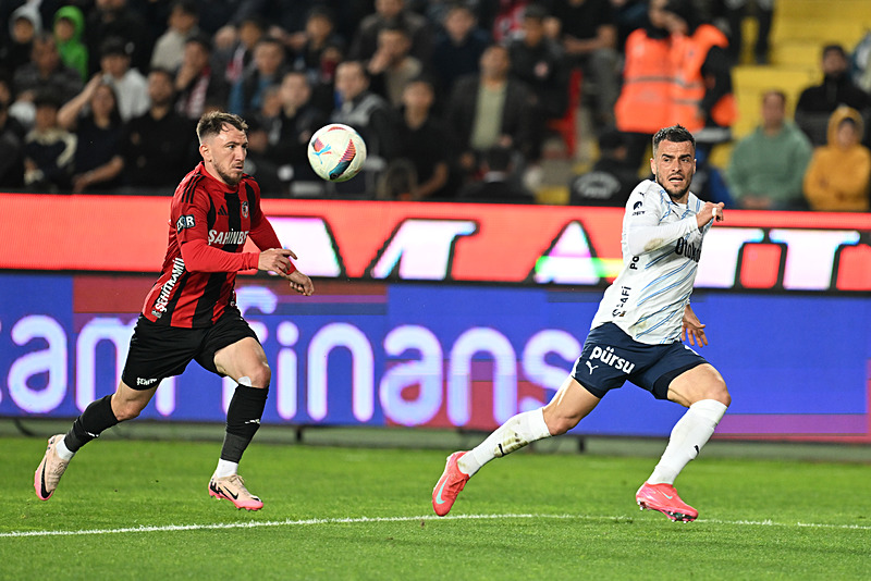 TRANSFER HABERİ - Fenerbahçe’den Filip Kostic kararı! Bonservisi alınacak mı?