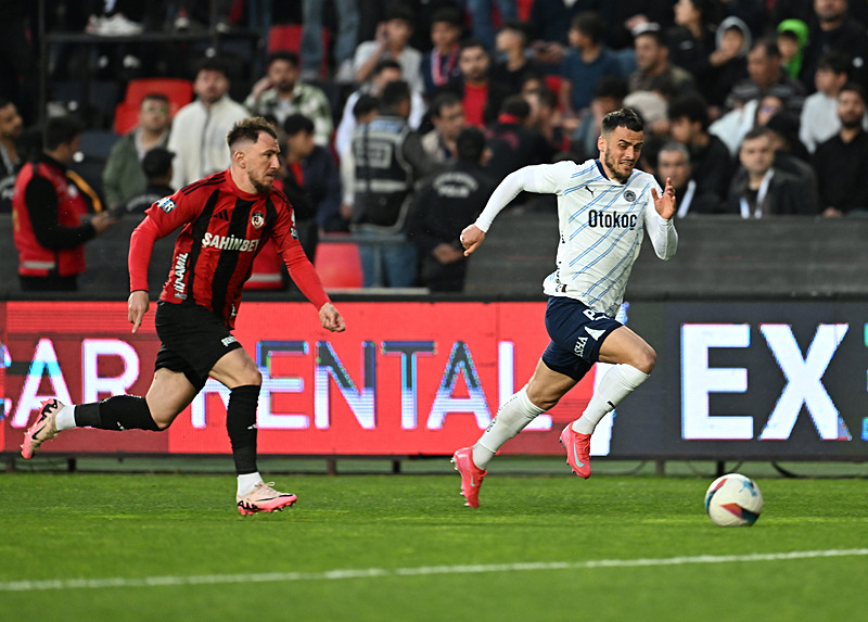 TRANSFER HABERİ - Fenerbahçe’den Filip Kostic kararı! Bonservisi alınacak mı?