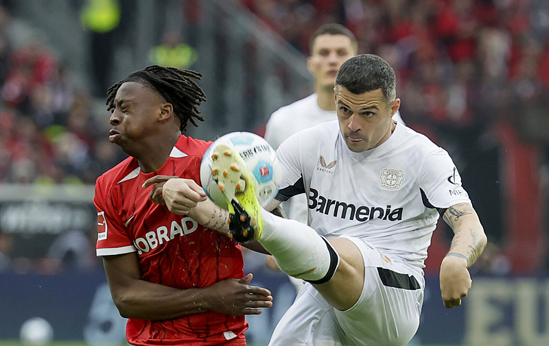 TRANSFER HABERLERİ | Galatasaray Xhaka’dan vazgeçmiyor! Sarı-kırmızılı yönetimden flaş hamle