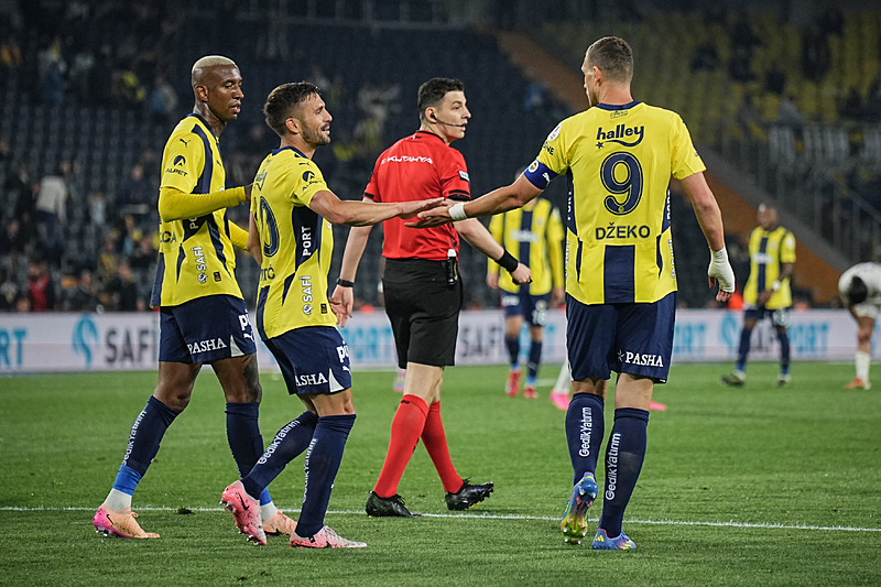 TRANSFER HABERLERİ | Fenerbahçe’de yaprak dökümü! 7 isimle yollar ayrılacak