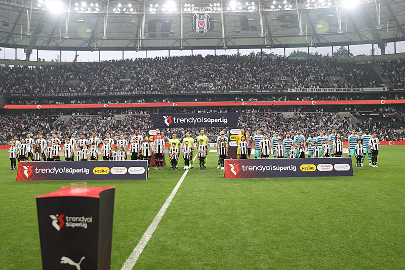 Spor yazarlarından Beşiktaş-Çaykur Rizespor maçı sonrası yorumlar!