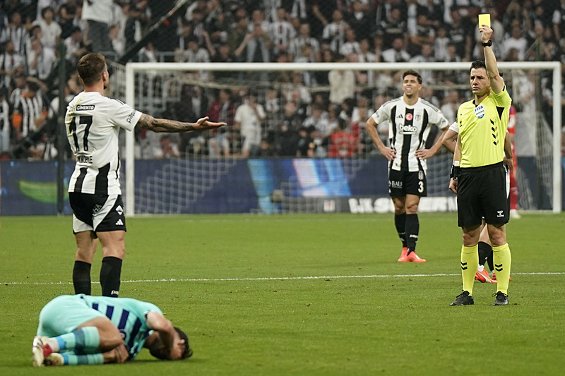 Spor yazarlarından Beşiktaş-Çaykur Rizespor maçı sonrası yorumlar!