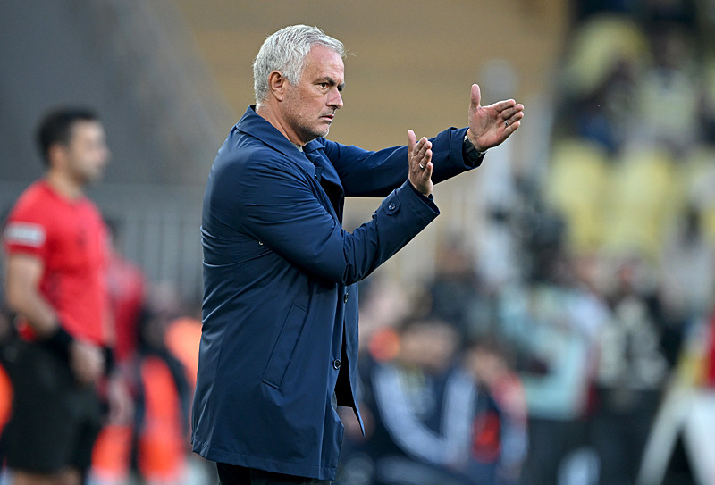 FENERBAHÇE HABERİ - Mourinho’ya sürpriz teklif! İşte Portekizli hocaya önerilen maaş