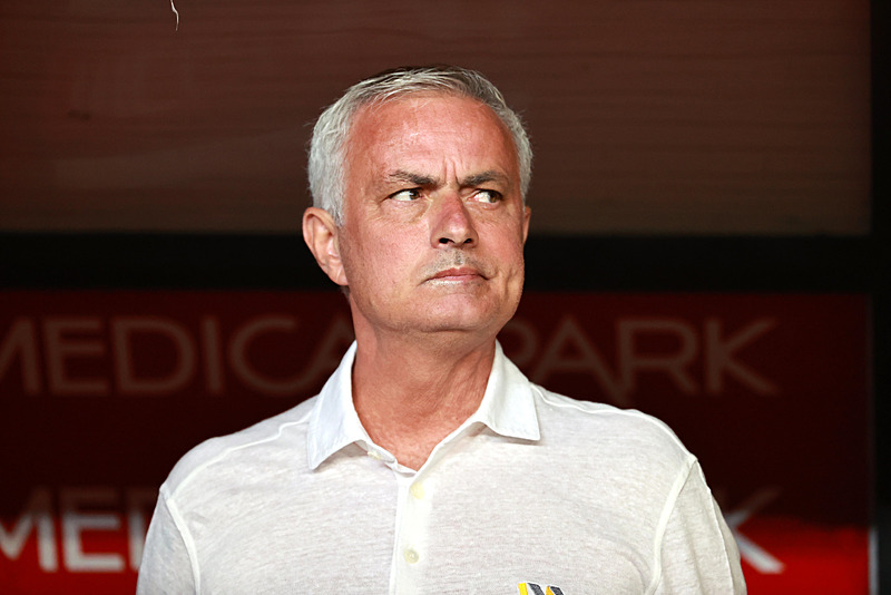 FENERBAHÇE HABERİ - Mourinho’ya sürpriz teklif! İşte Portekizli hocaya önerilen maaş