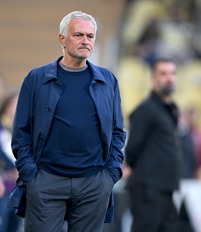 FENERBAHÇE HABERİ - Mourinho’ya sürpriz teklif! İşte Portekizli hocaya önerilen maaş